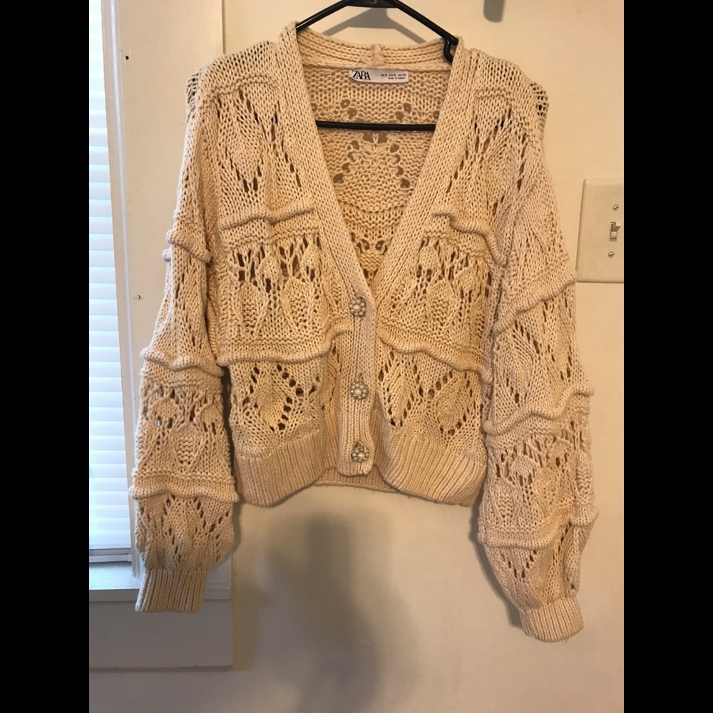 zara blogger favorite cream knit cardigan sweater small